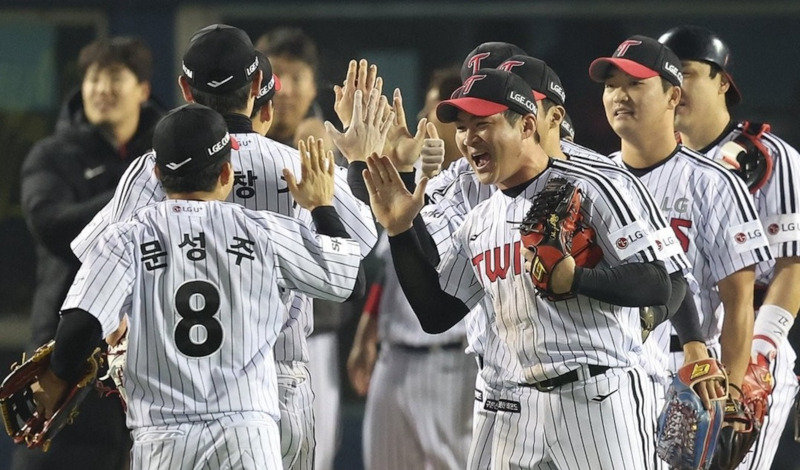 LG Twins Win the Korean Series By Sweeping KT Wiz