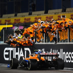 McLaren Motor Racing Team Buys Carbon Credits, Aims for Net Zero